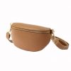  Patrizia 417-003 ZLATÁ dámska kožená taška na opasok pieskovej farby, crossbody 25 x 15 x 6 cm