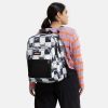  Batoh Eastpak Pinnacle Tags Checks